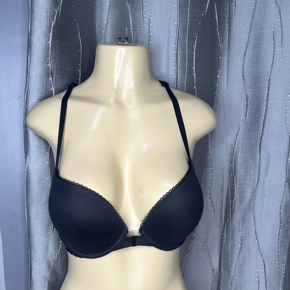 Victoria's Secret Black Lace Trim Bra Sz 34D